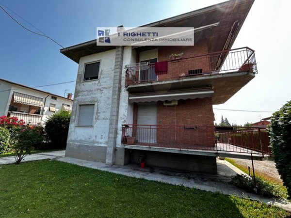 appartamento in vendita a Verona in zona Centro Storico