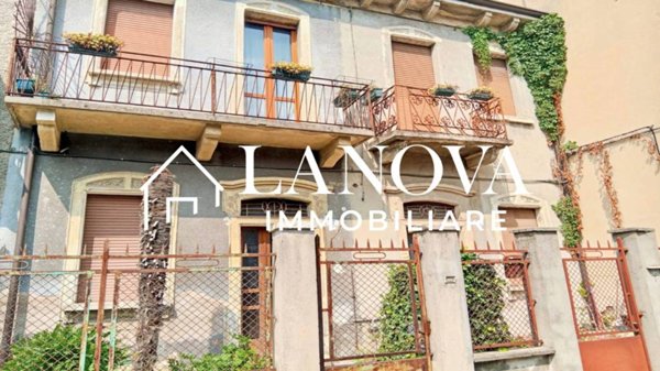 casa indipendente in vendita a Verona in zona Centro Storico