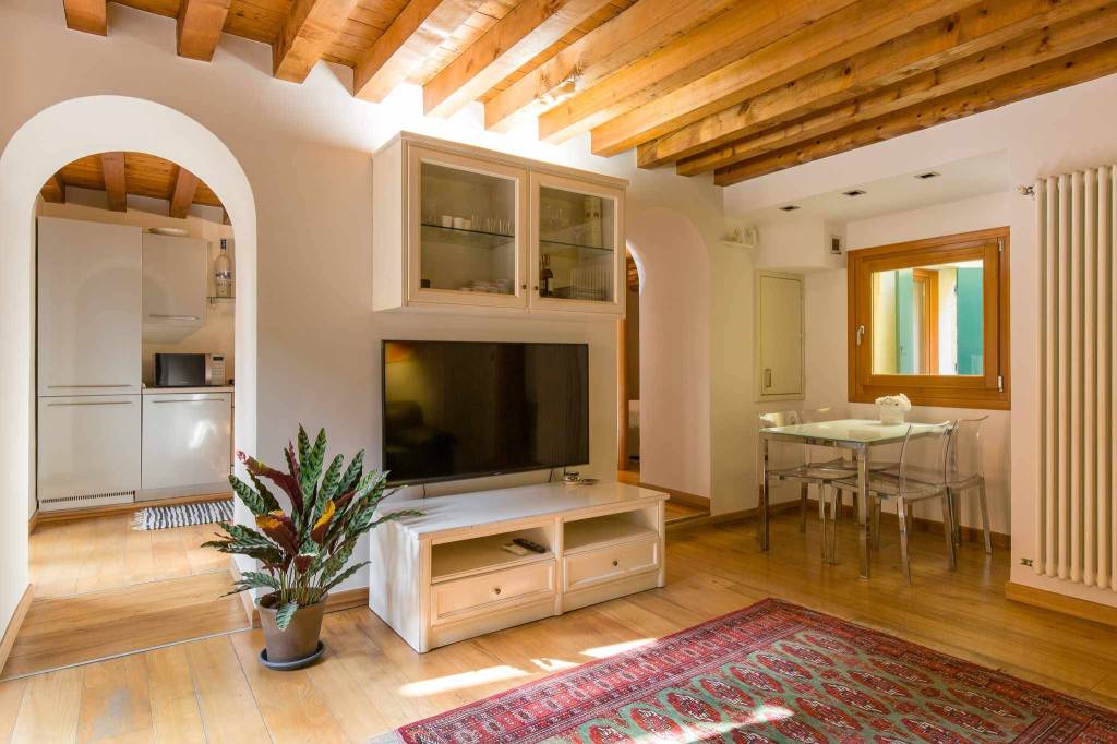 appartamento in vendita a Verona in zona Centro Storico