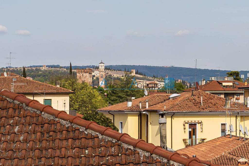 appartamento in vendita a Verona in zona Borgo Milano