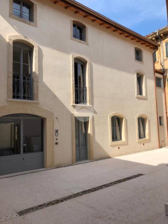 appartamento in vendita a Verona in zona Centro Storico