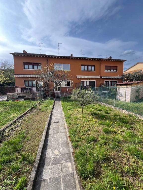 casa indipendente in vendita a Verona in zona San Pancrazio