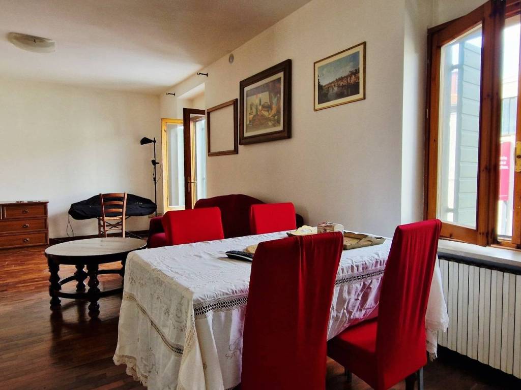 appartamento in vendita a Verona in zona Borgo Roma