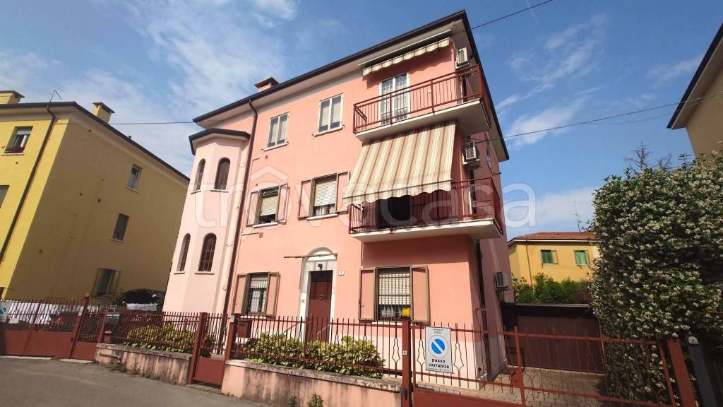appartamento in vendita a Verona in zona Borgo Venezia / Borgo Trieste