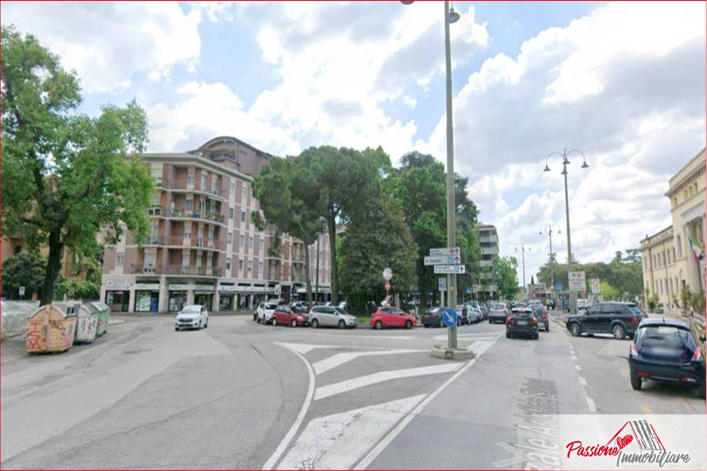 negozio in vendita a Verona in zona Borgo Trento