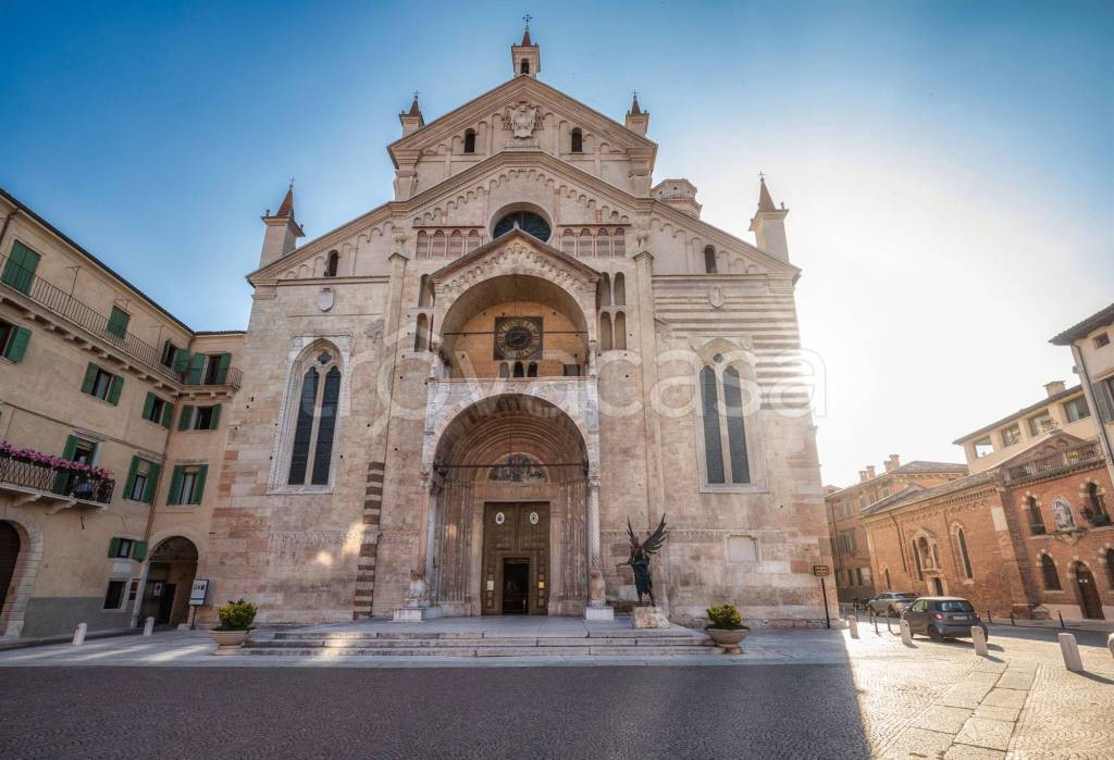 appartamento in vendita a Verona in zona Centro Storico