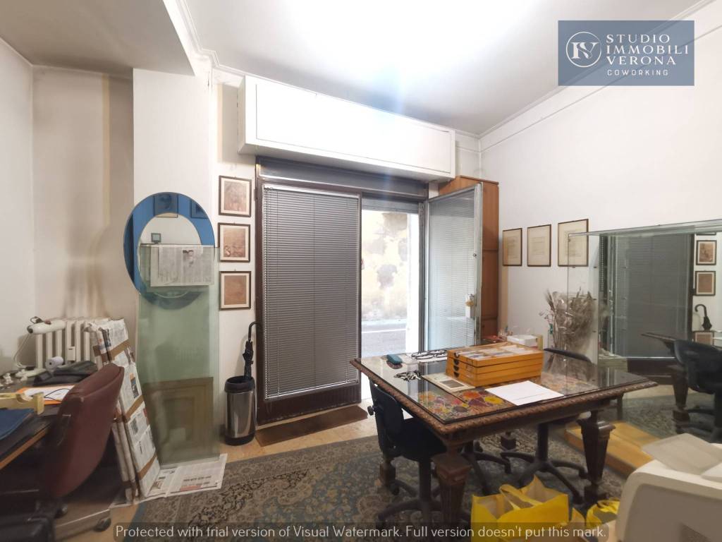 negozio in vendita a Verona in zona Centro Storico