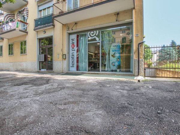 negozio in vendita a Verona in zona Parona di Valpolicella