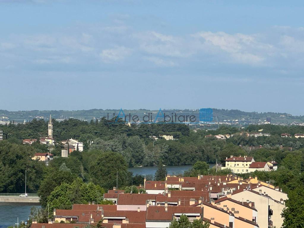 appartamento in vendita a Verona in zona Borgo Trento
