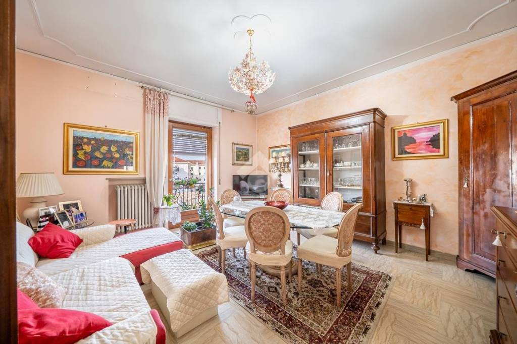 appartamento in vendita a Verona in zona Centro Storico