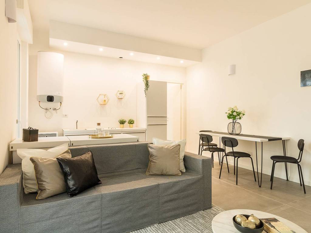 appartamento in vendita a Verona in zona Centro Storico