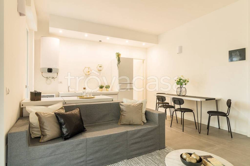 appartamento in vendita a Verona in zona Centro Storico