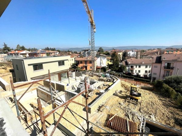 casa indipendente in vendita a Verona in zona Veronetta