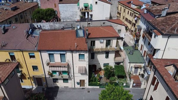 appartamento in vendita a Verona in zona Borgo Venezia / Borgo Trieste
