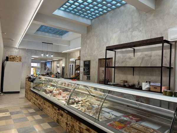 negozio in vendita a Verona