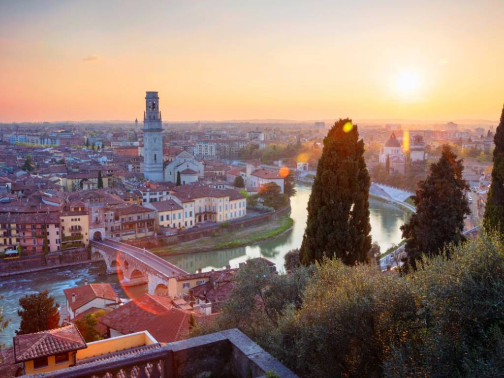 casa indipendente in vendita a Verona