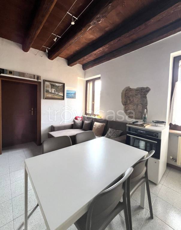 appartamento in vendita a Verona in zona Centro Storico