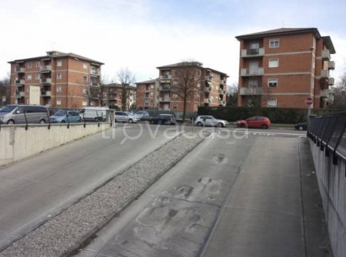 ufficio in vendita a Verona in zona Saval