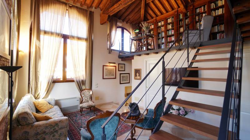 appartamento in vendita a Verona in zona Centro Storico