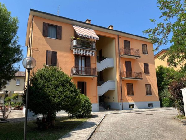 appartamento in vendita a Verona in zona Parona di Valpolicella