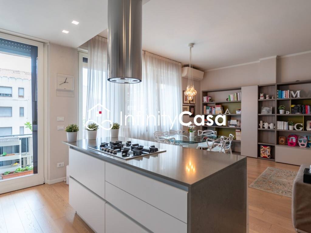 appartamento in vendita a Verona in zona Centro Storico