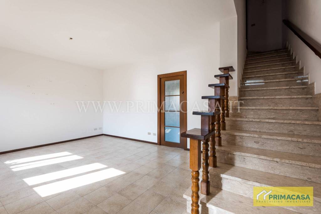 casa indipendente in vendita a Verona in zona Cadidavid