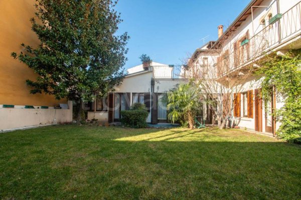 appartamento in vendita a Verona in zona Centro Storico
