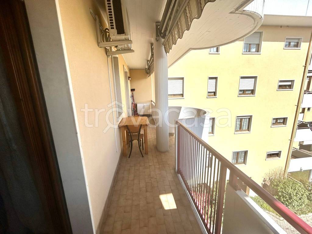 appartamento in vendita a Verona in zona Borgo Roma