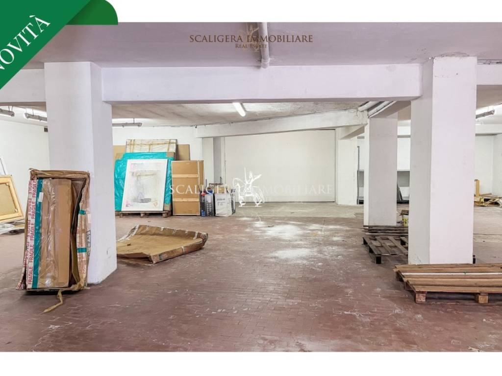 locale commerciale in vendita a Verona in zona Borgo Milano