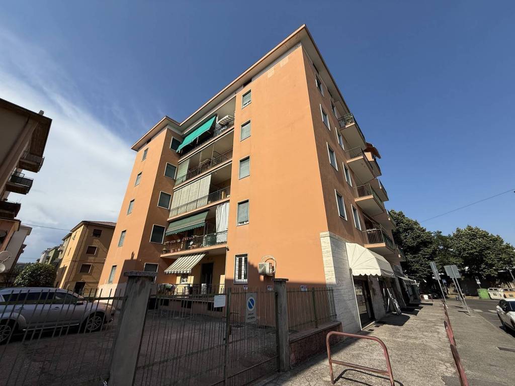 appartamento in vendita a Verona in zona Golosine