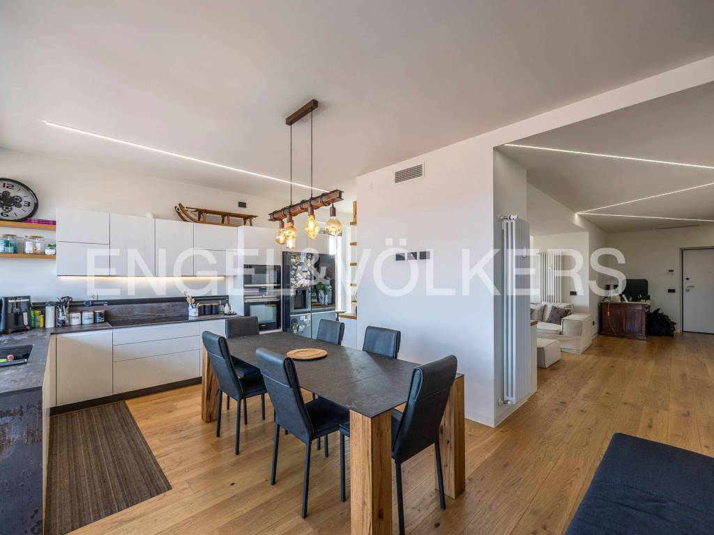 appartamento in vendita a Verona in zona Centro Storico