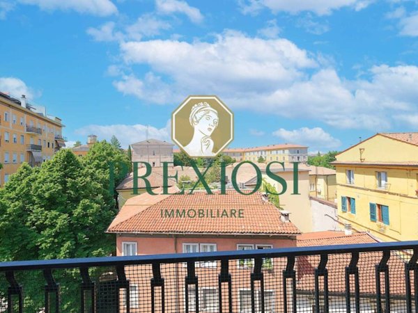 appartamento in vendita a Verona in zona Centro Storico