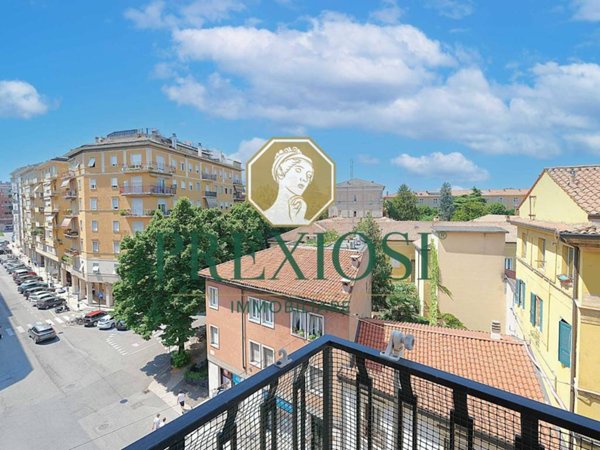 appartamento in vendita a Verona in zona Centro Storico