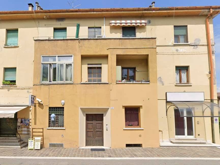 appartamento in vendita a Verona in zona Musicisti / Santa Croce