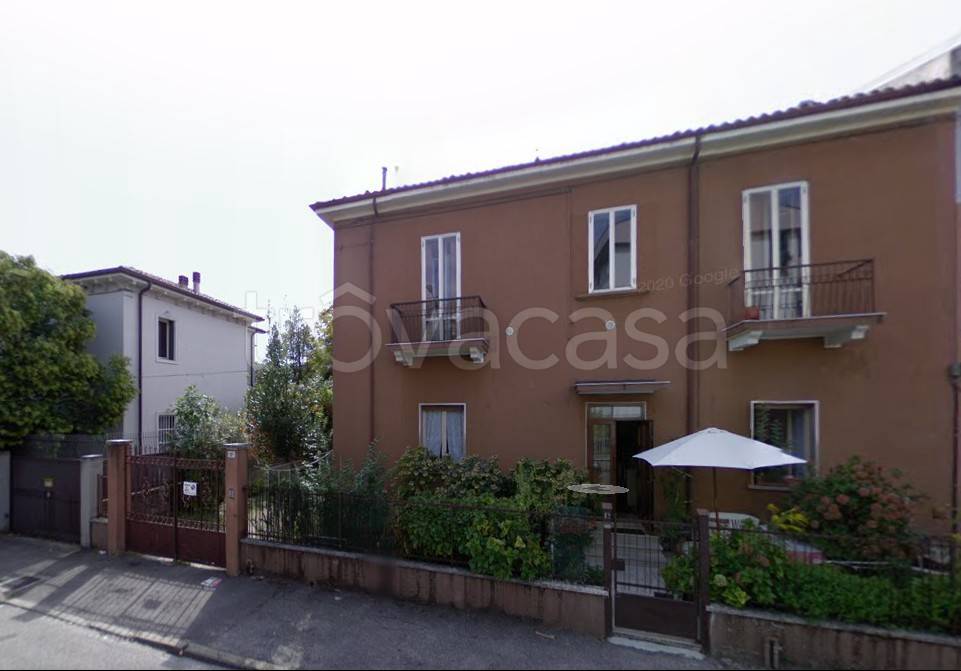 appartamento in vendita a Verona in zona Borgo Roma