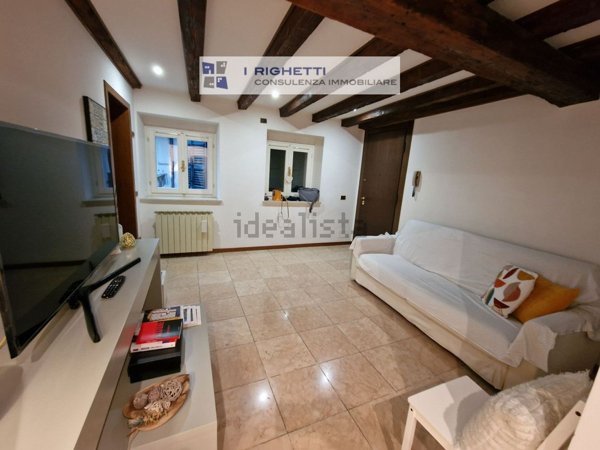 appartamento in vendita a Verona in zona Centro Storico