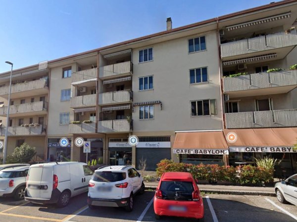 negozio in vendita a Verona in zona Borgo Milano