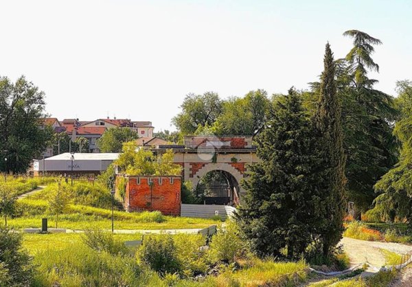 appartamento in vendita a Verona in zona Veronetta