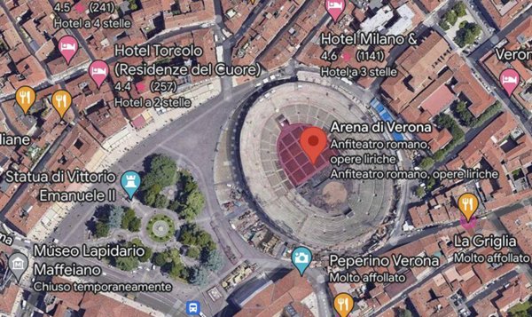 casa indipendente in vendita a Verona in zona Centro Storico