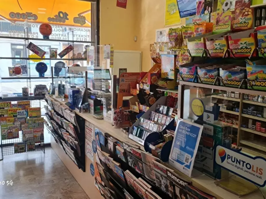 negozio in vendita a Verona in zona Borgo Roma