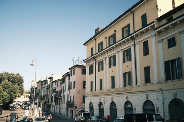 appartamento in vendita a Verona in zona Veronetta