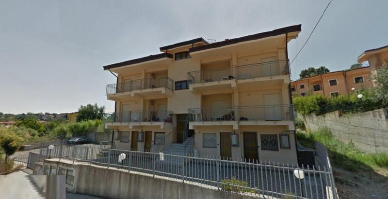appartamento in vendita a Verona in zona Cittadella