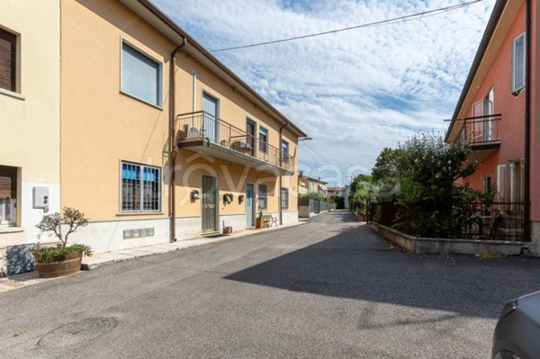 appartamento in vendita a Verona in zona San Massimo all'Adige