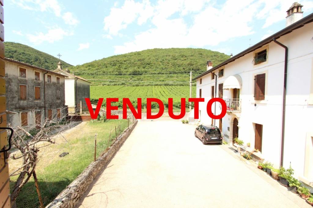 casa indipendente in vendita a Verona
