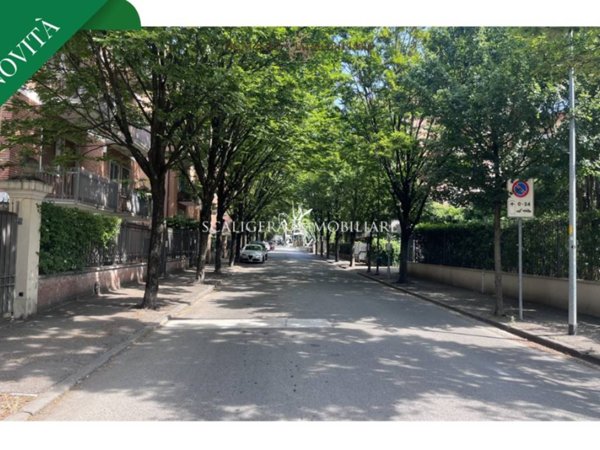 appartamento in vendita a Verona in zona Valdonega