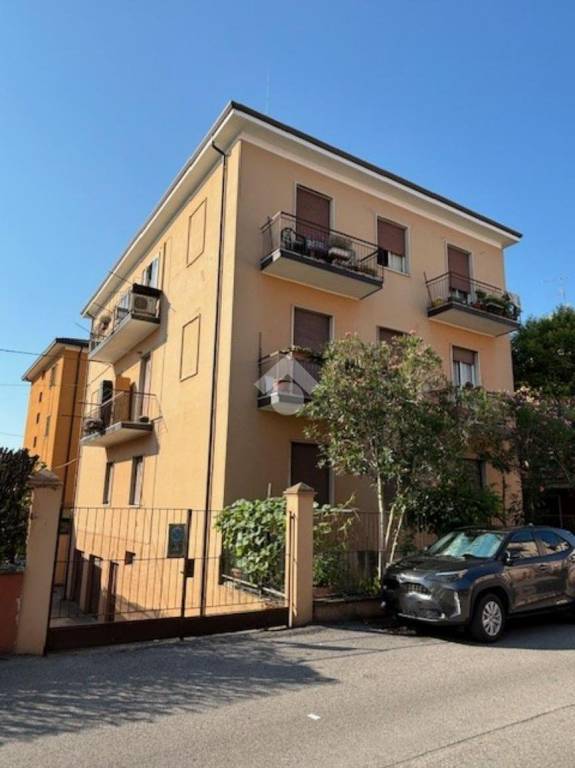 appartamento in vendita a Verona in zona Borgo Roma