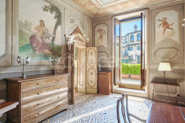 appartamento in vendita a Verona in zona Centro Storico