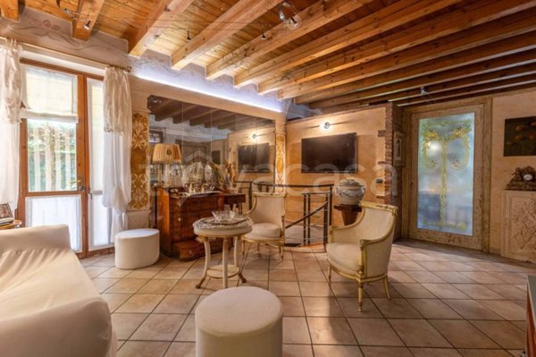 appartamento in vendita a Verona in zona Avesa