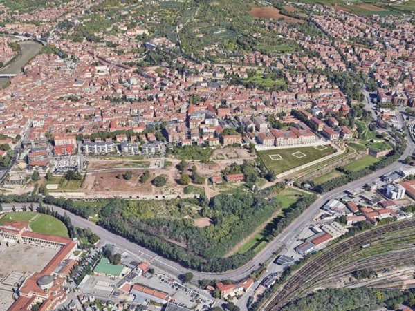 intera palazzina in vendita a Verona in zona Centro Storico