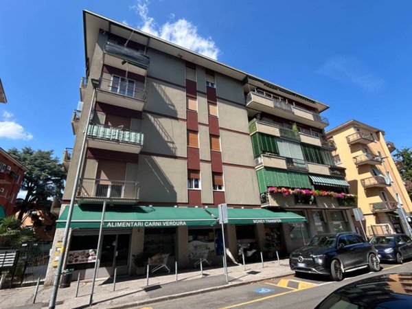 negozio in vendita a Verona in zona Golosine